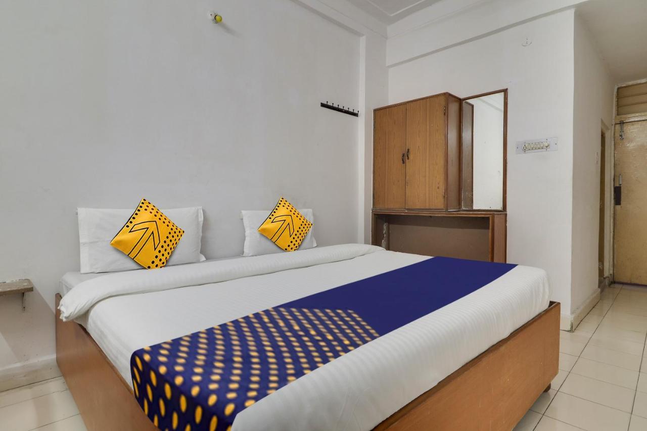 Spot On Apsara Hotel Haidarábád Kültér fotó
