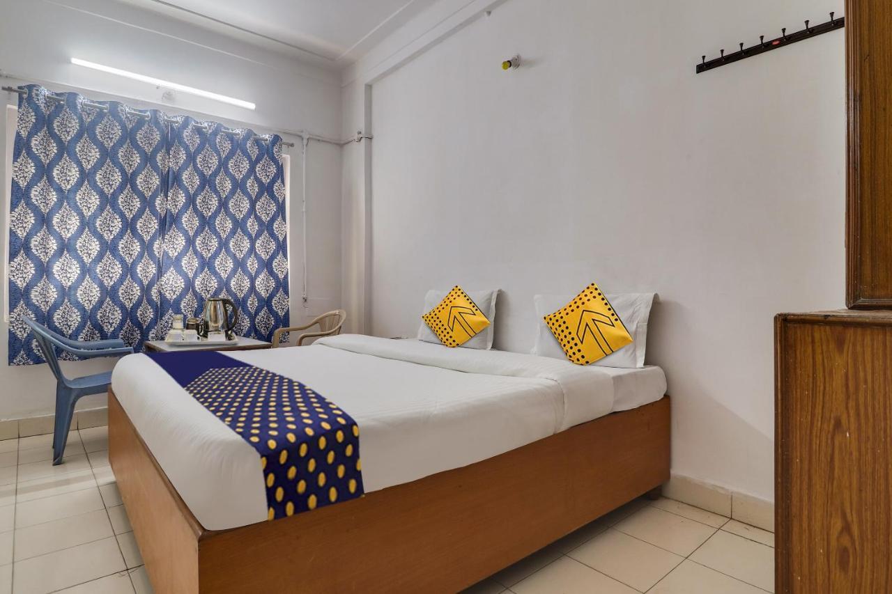 Spot On Apsara Hotel Haidarábád Kültér fotó