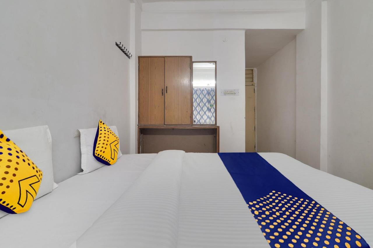Spot On Apsara Hotel Haidarábád Kültér fotó