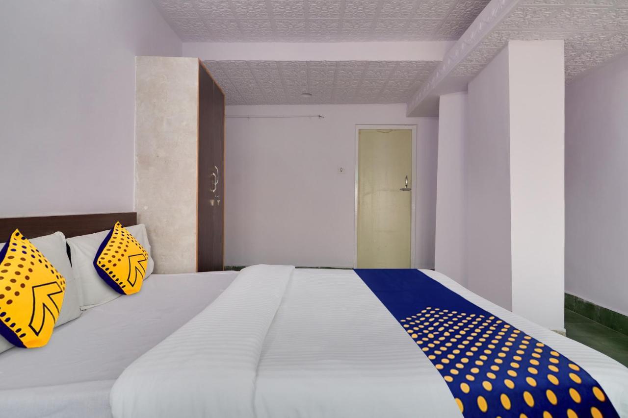 Spot On Apsara Hotel Haidarábád Kültér fotó