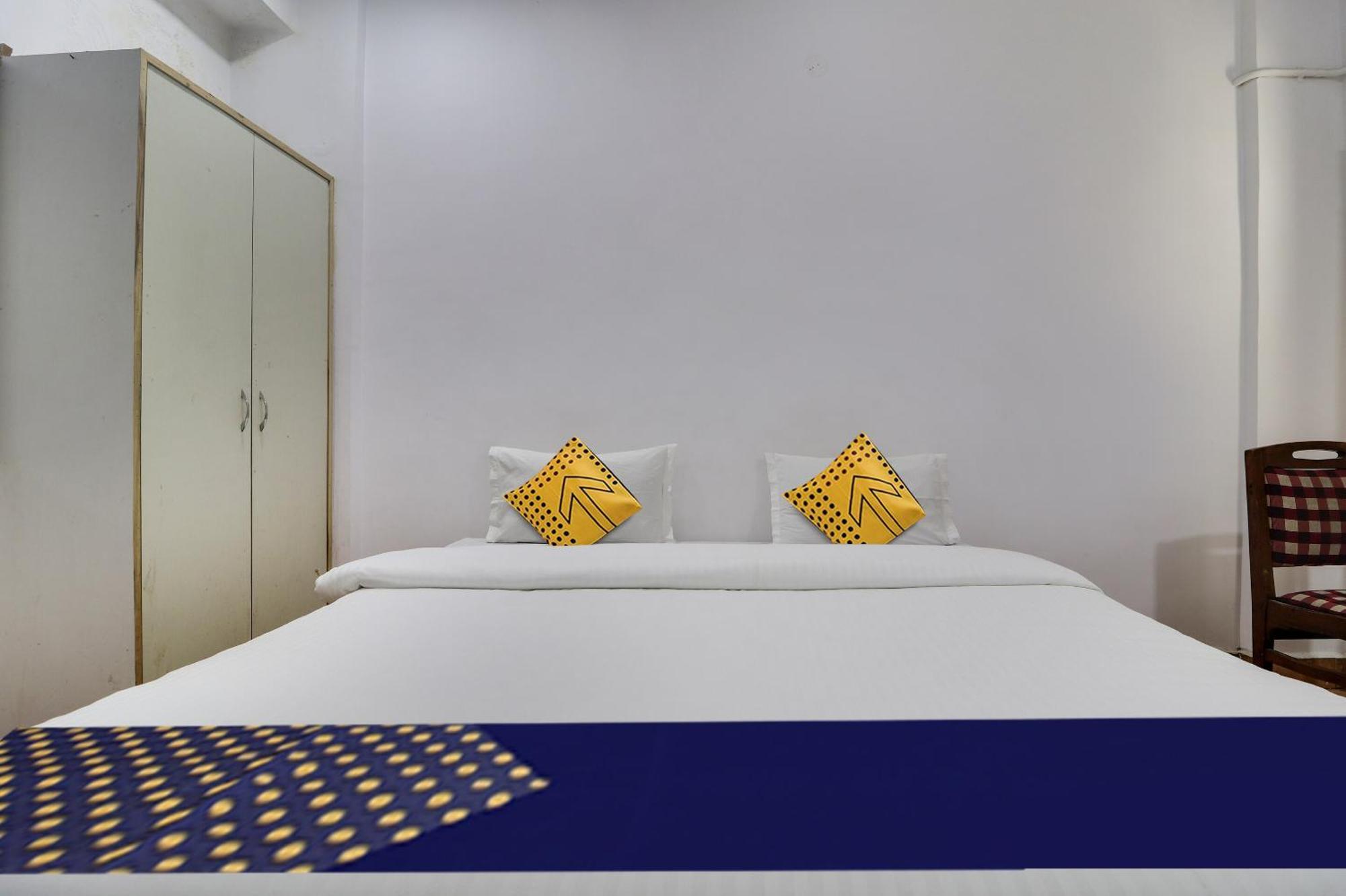 Spot On Apsara Hotel Haidarábád Kültér fotó
