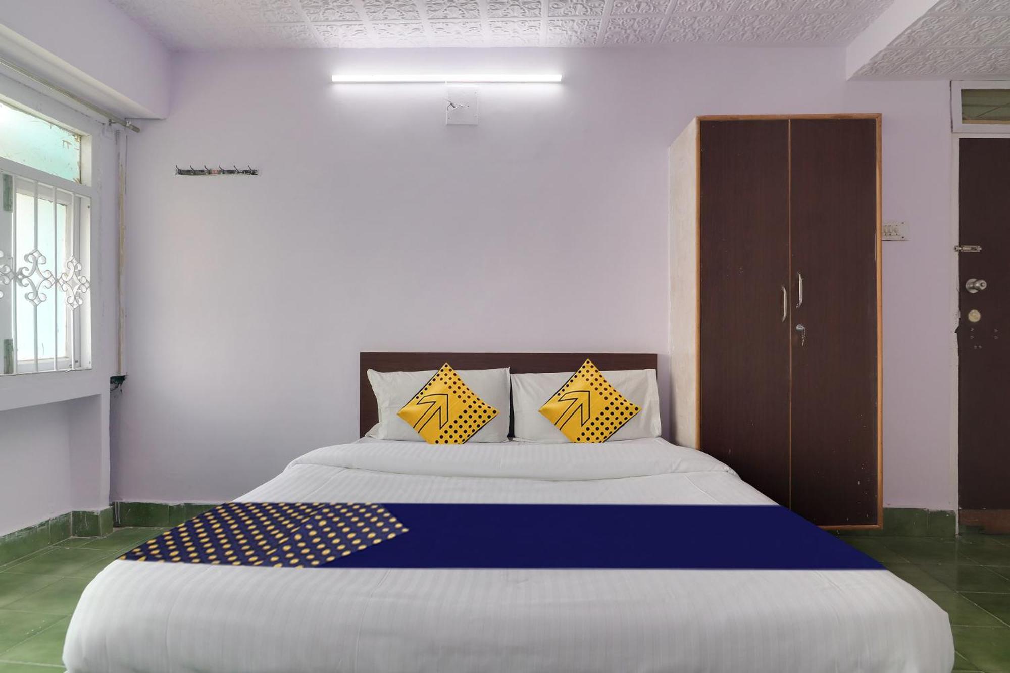 Spot On Apsara Hotel Haidarábád Kültér fotó